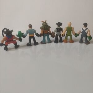 Lot Of 6 Random Imaginext Action Figures 2.5"